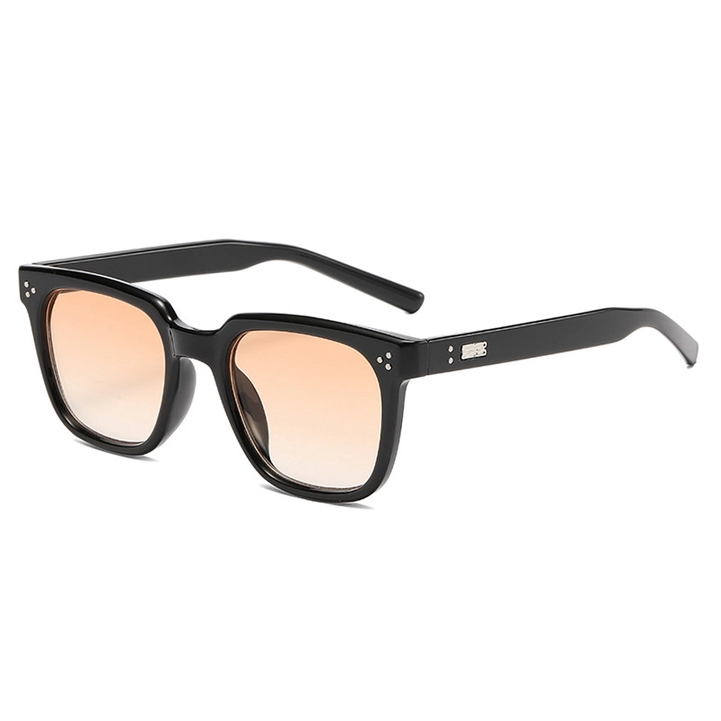SOMAN UV40