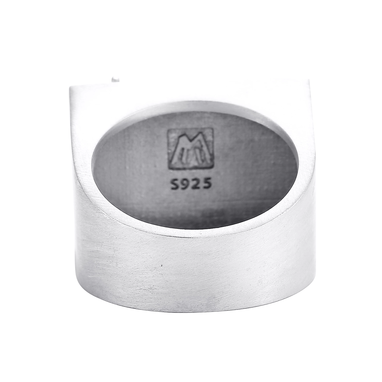 S925