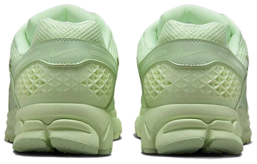 Nike Air Zoom Vomero 5