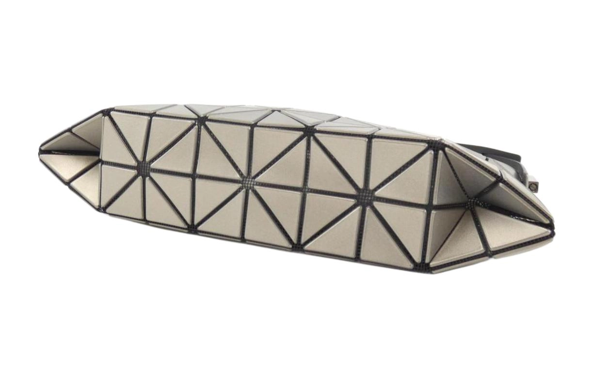 ISSEY MIYAKE Tote
