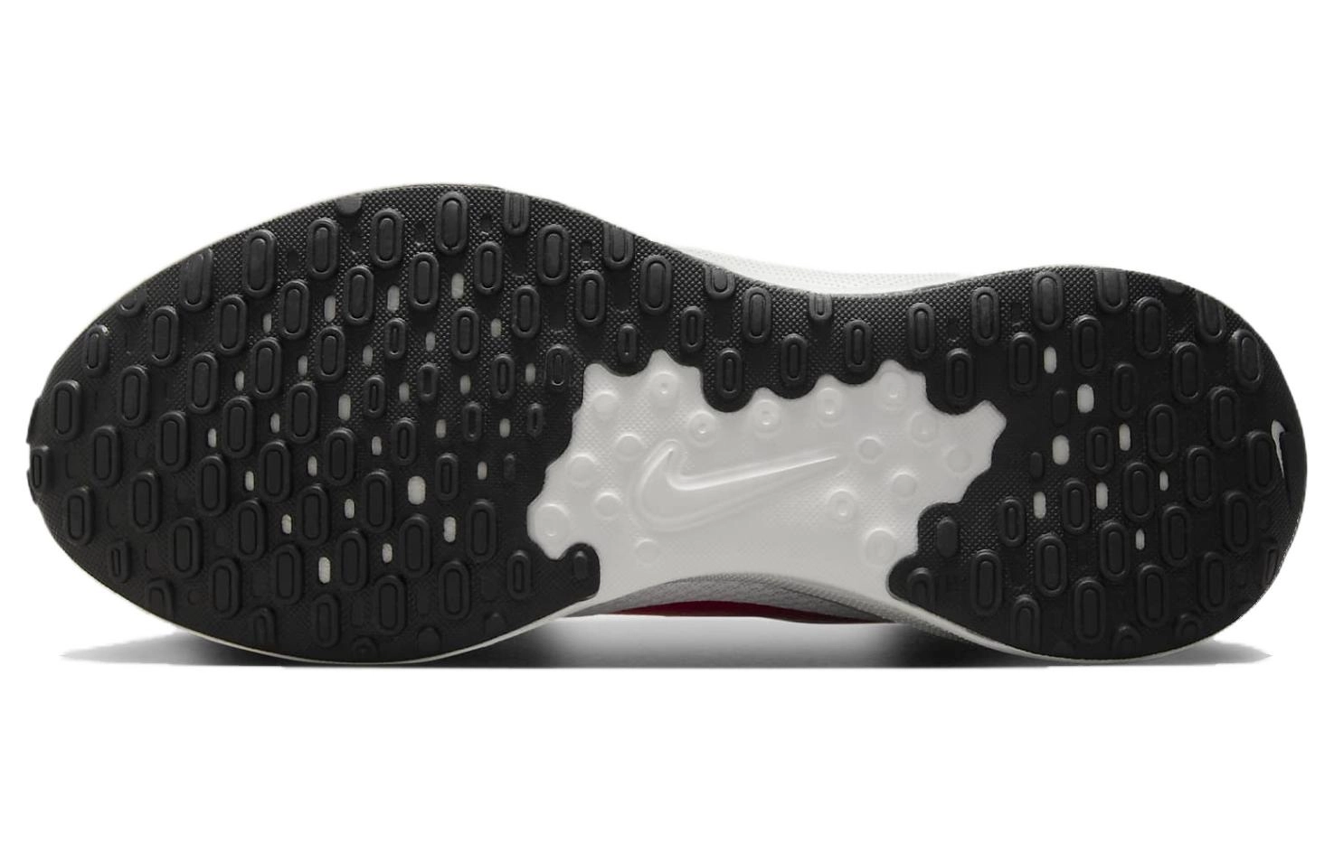 Nike REVOLUTION 7