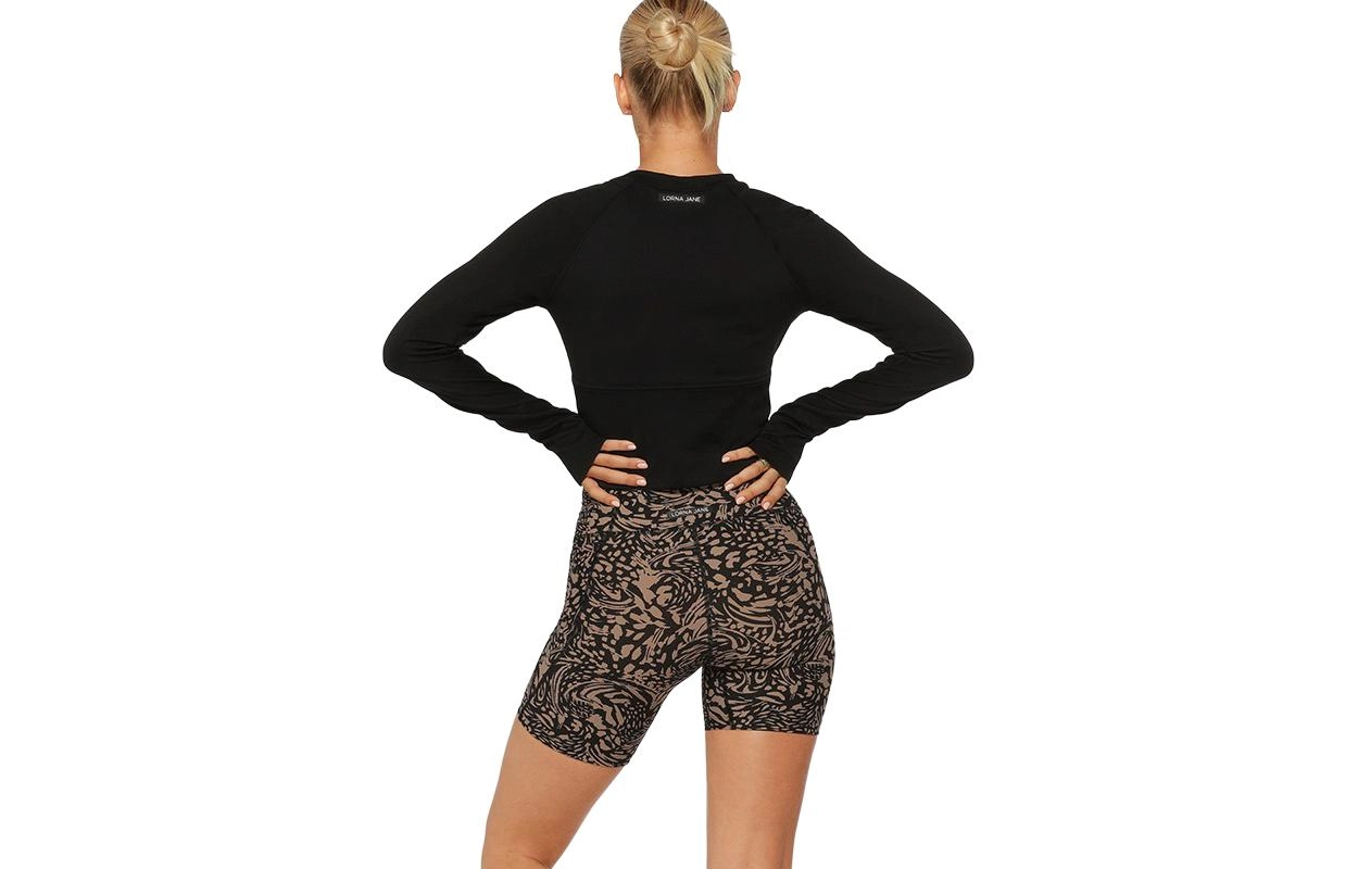 LORNA JANE T