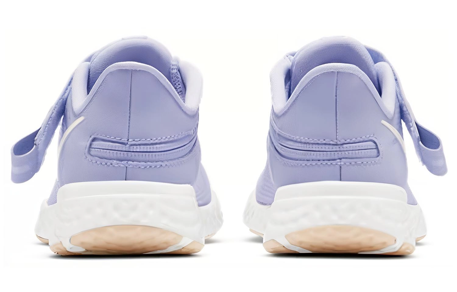 Nike REVOLUTION 5
