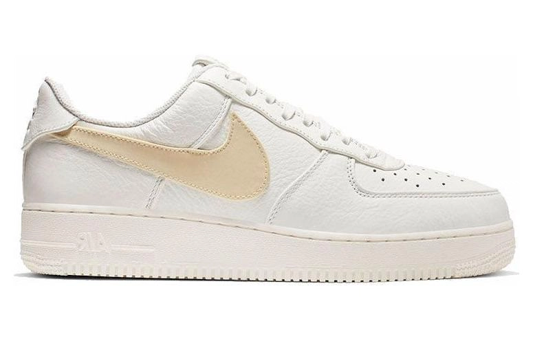 Nike Air Force 1 07 Big Swoosh