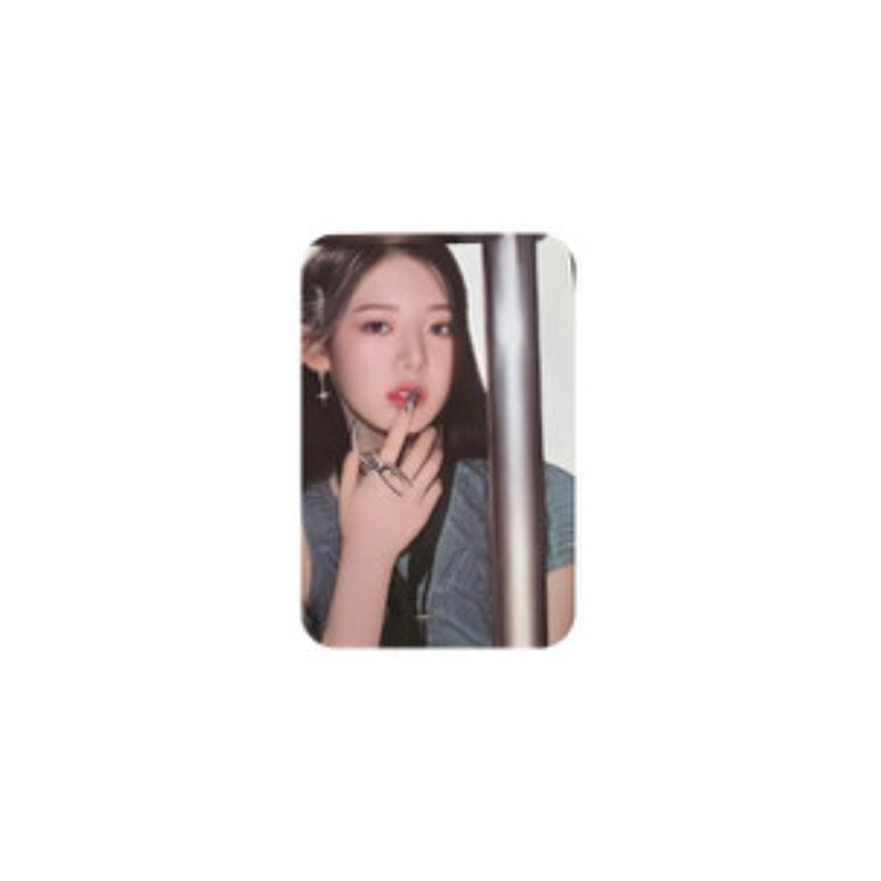 YG Entertainment BABYMONSTER 1 pb