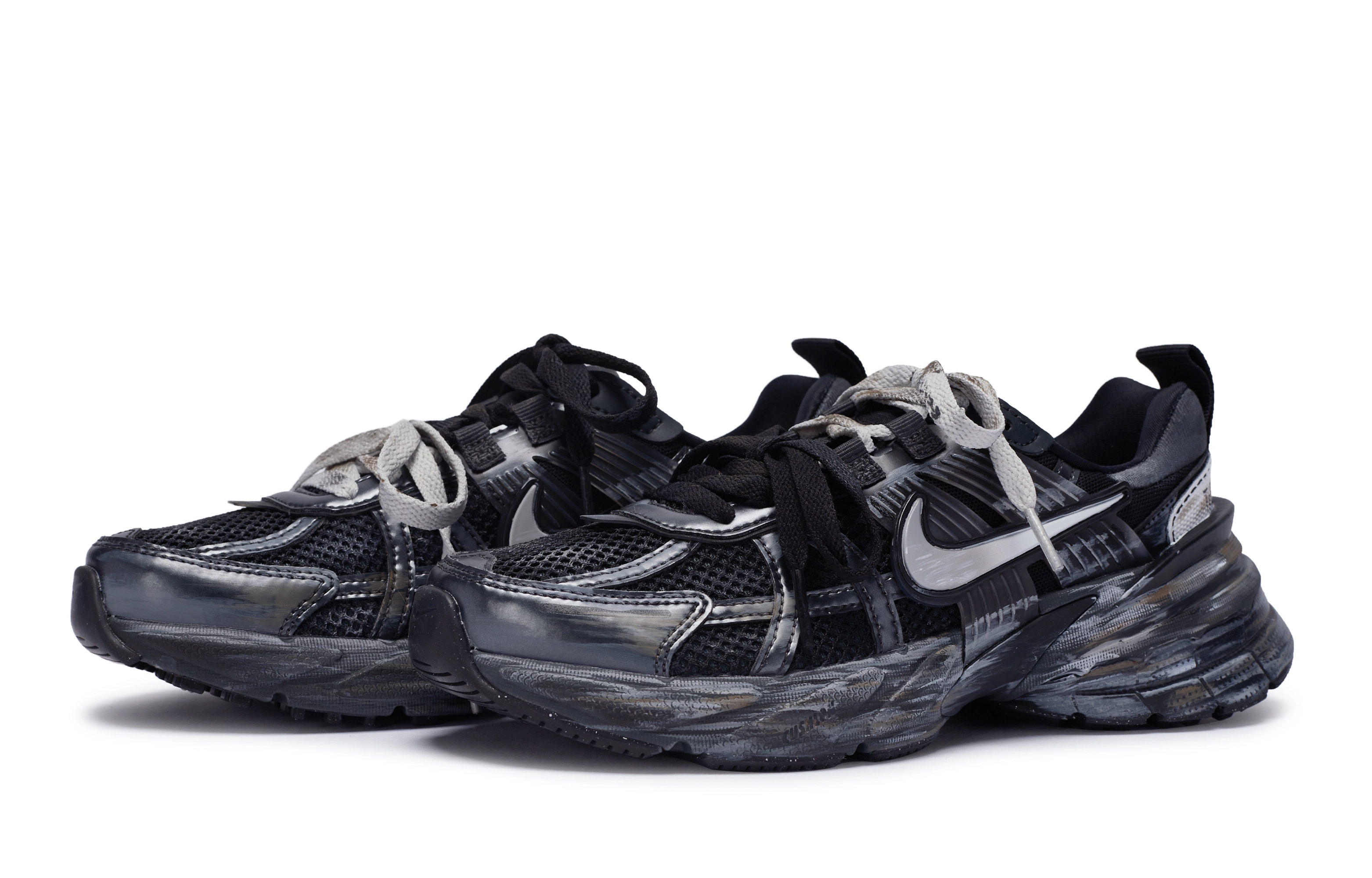 Nike V2K Run 811