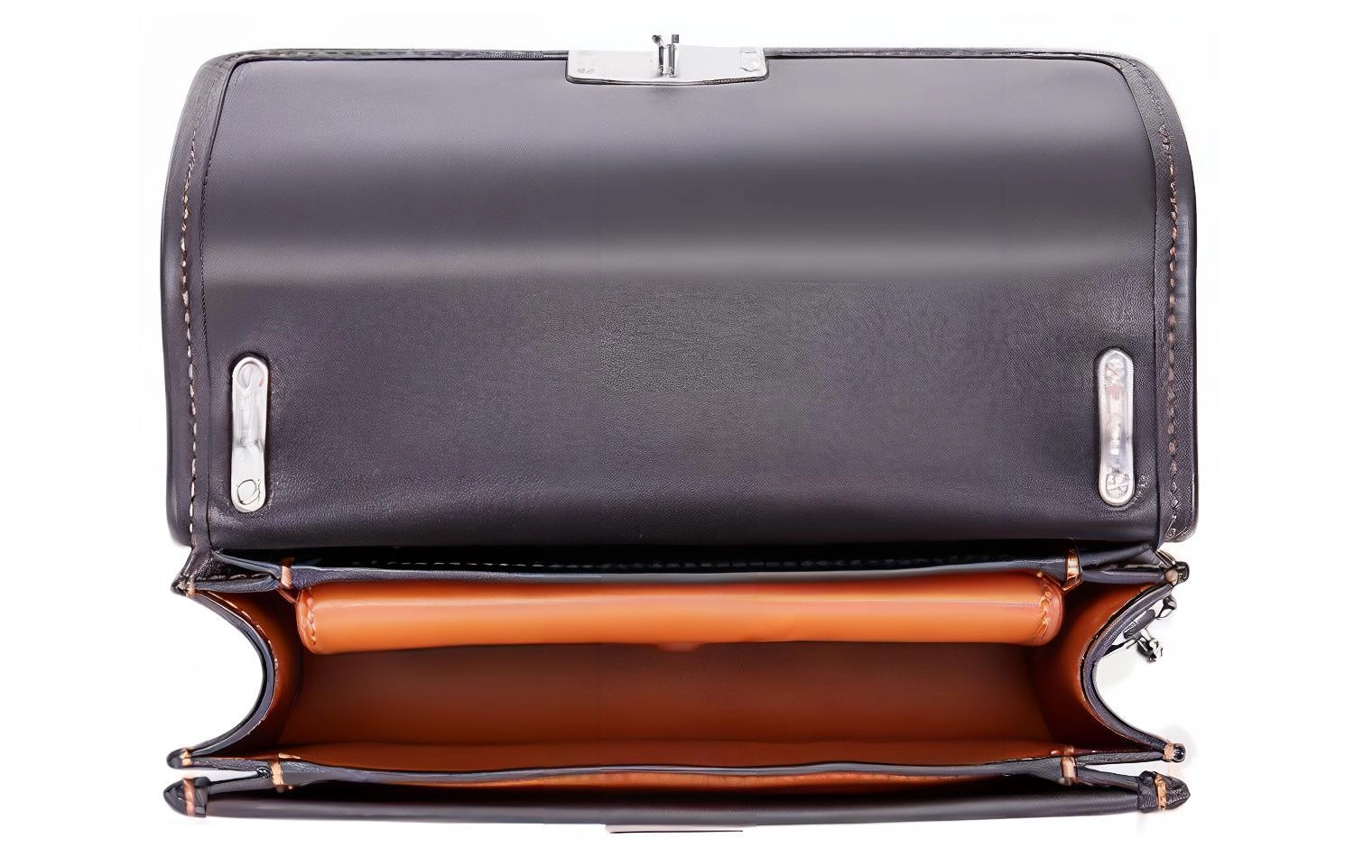 COACH Bandit 18