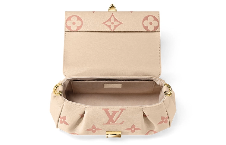 LOUIS VUITTON Favorite