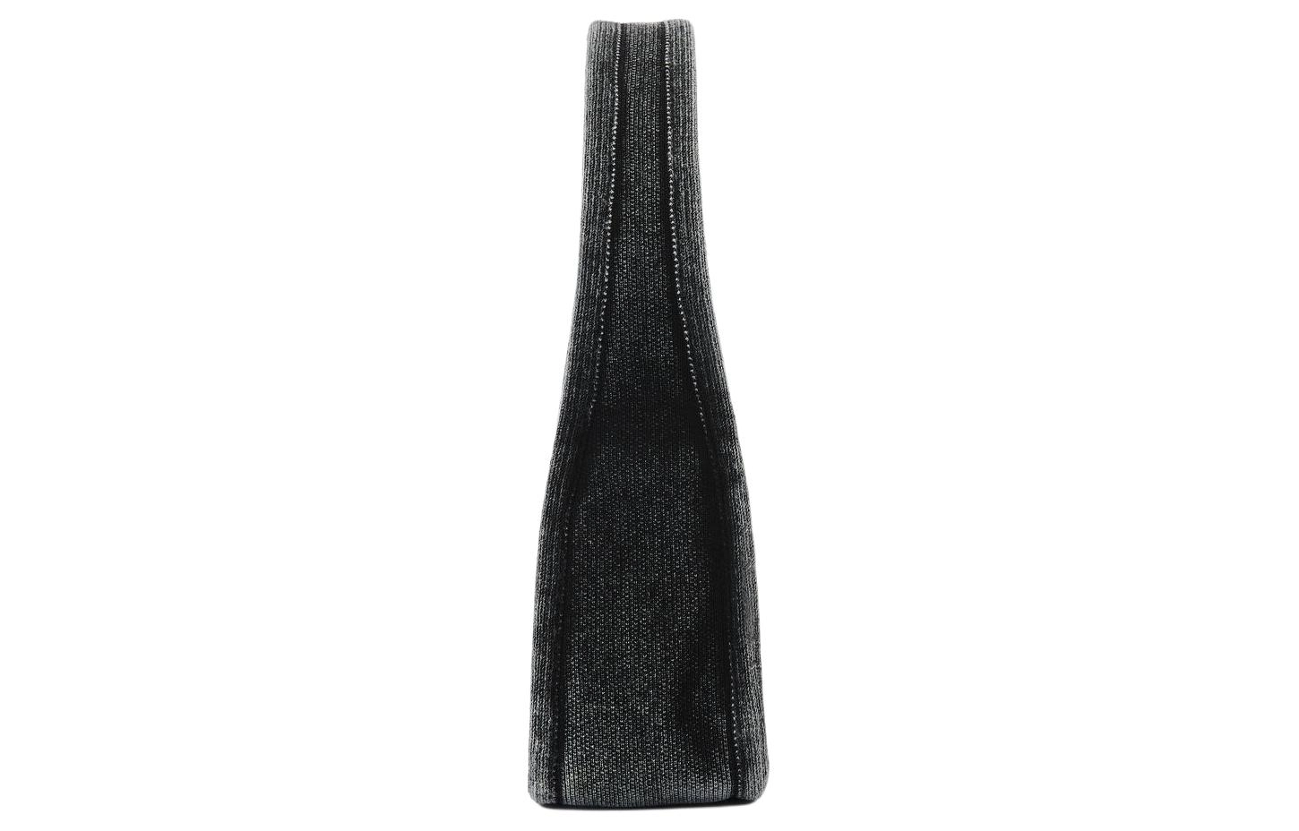 alexander wang Logo