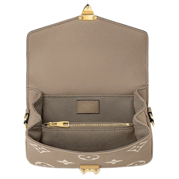 LOUIS VUITTON Pochette Metis East West