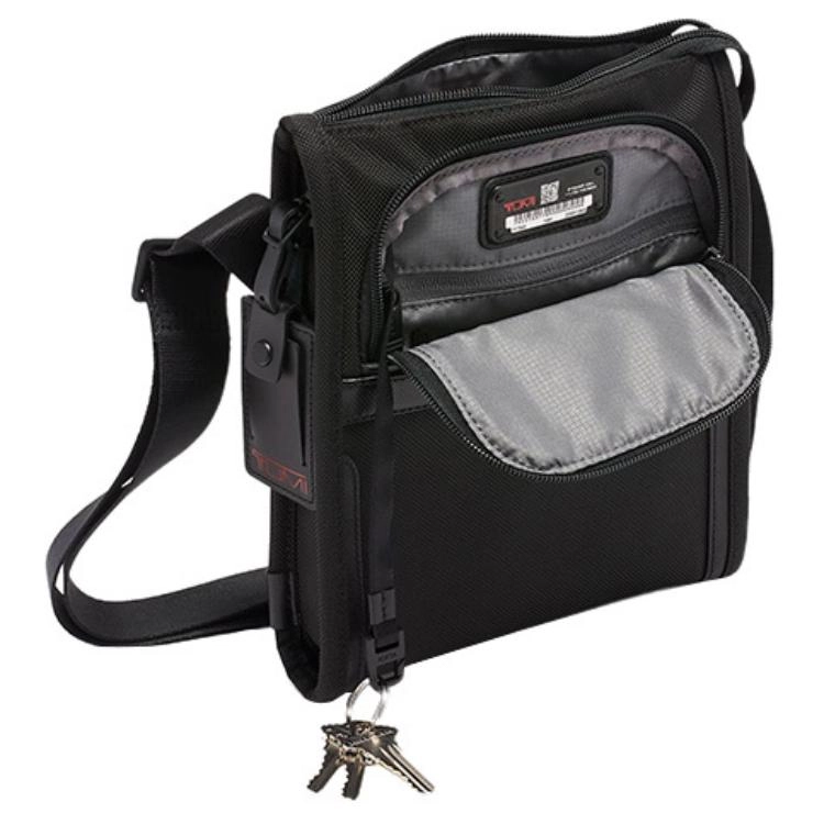 TUMI 21