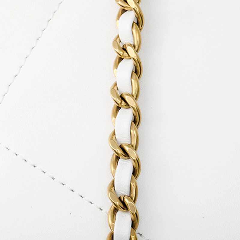 CHANEL 22Bag 24C Logo