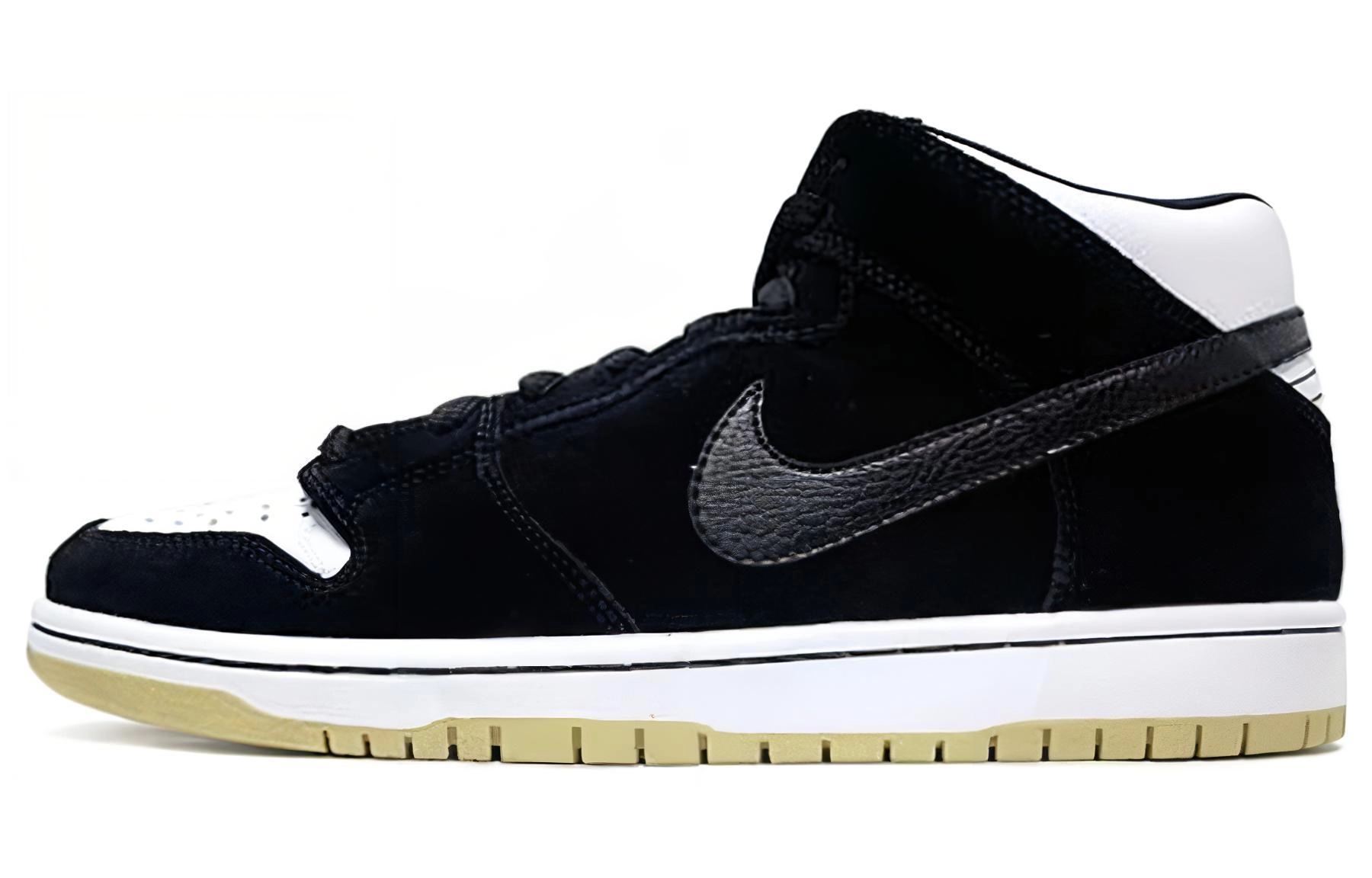 Nike Dunk SB Black White Gum