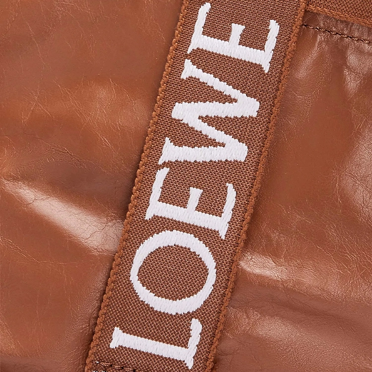 LOEWE Fold Shopper logo 23