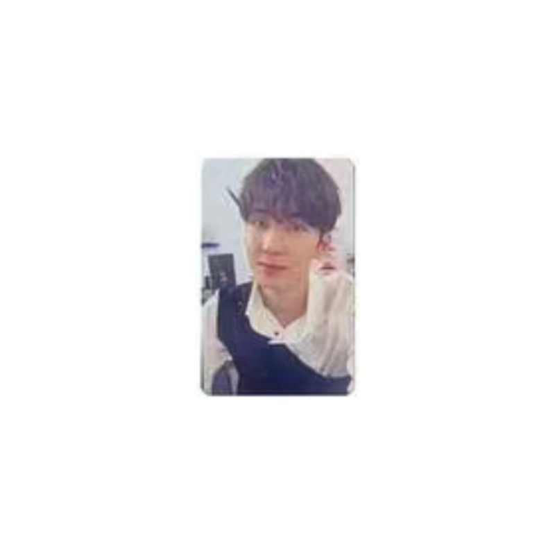 HYBE Seventeen 4.29 17 is right here random photo card