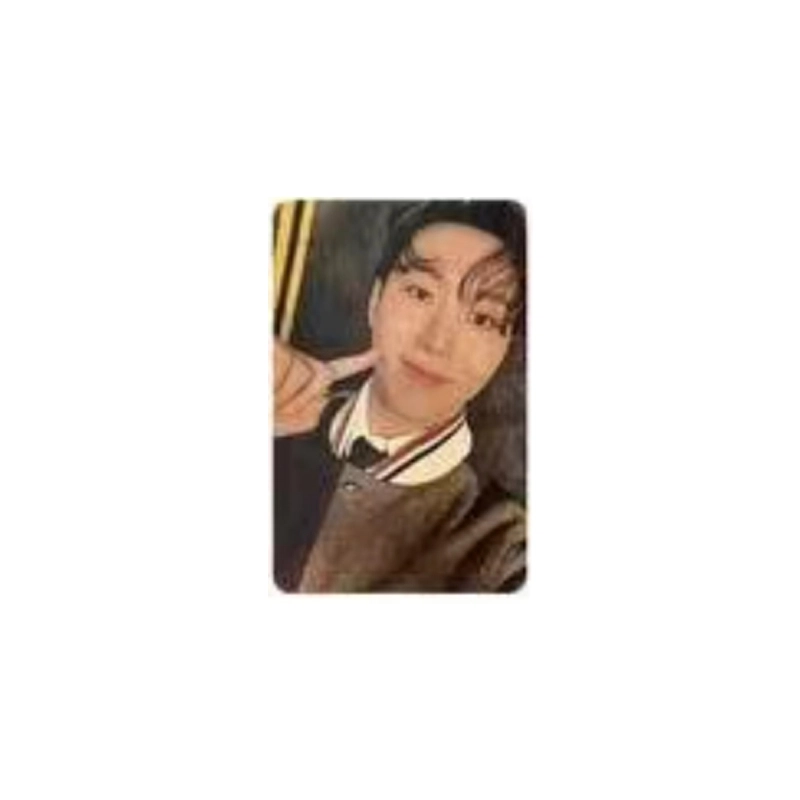 HYBE Seventeen 4.29 17 is right here random photo card
