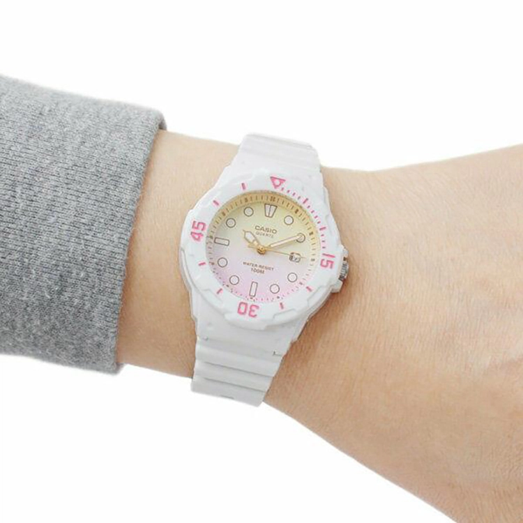 CASIOYOUTH LRW-200H-4E2
