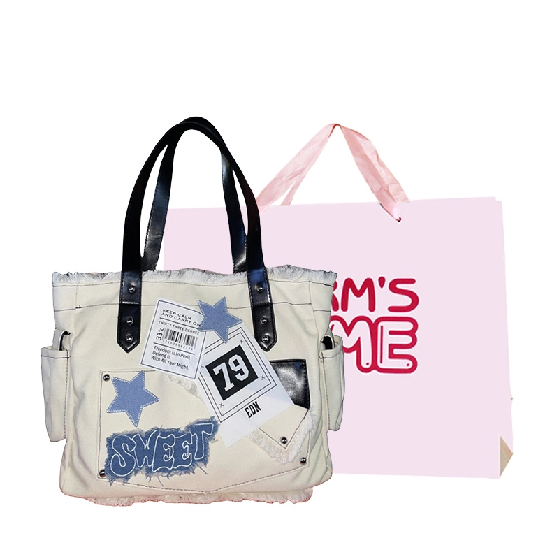 WORM'S HOME Tote