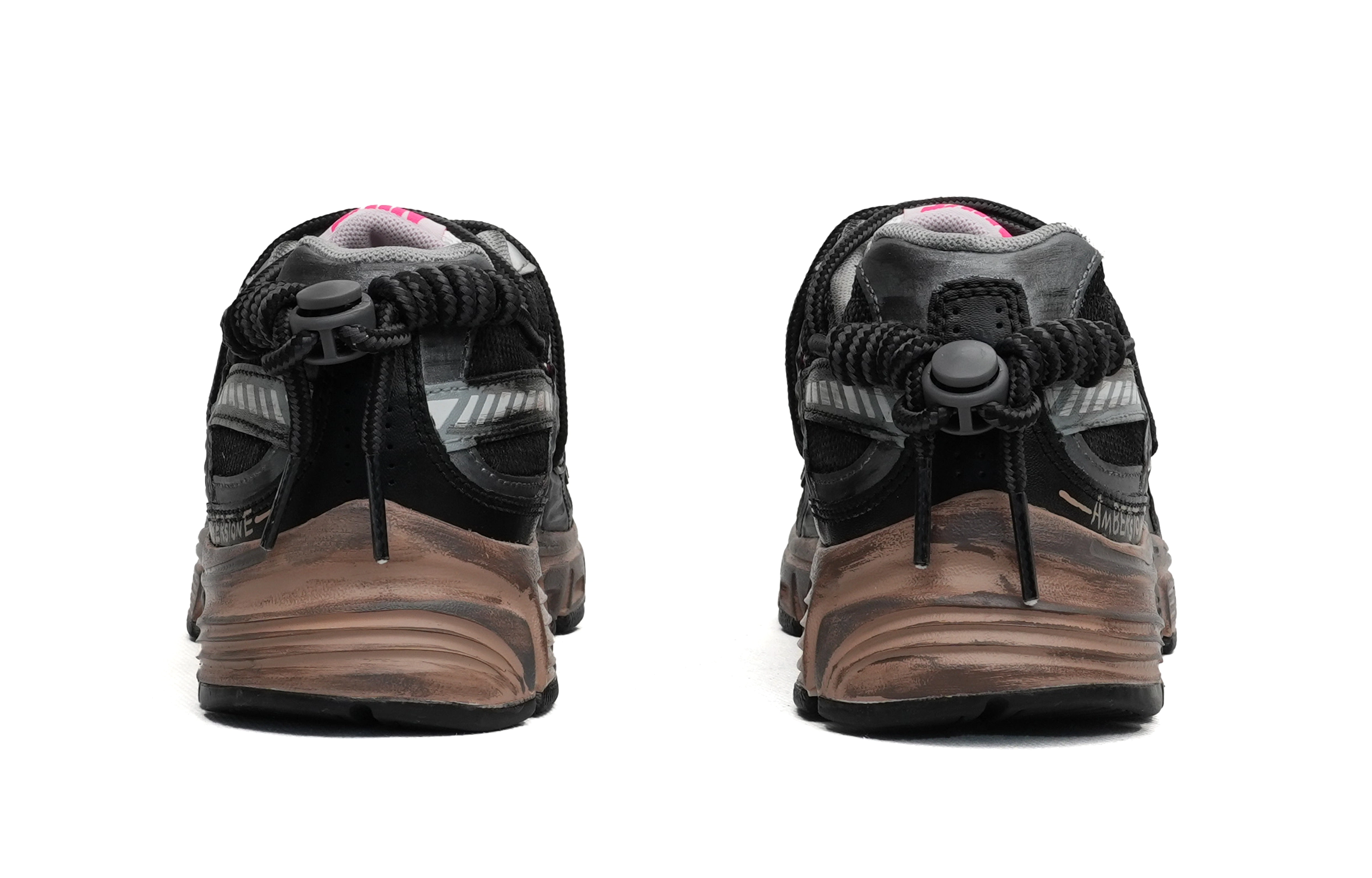 Nike Initiator