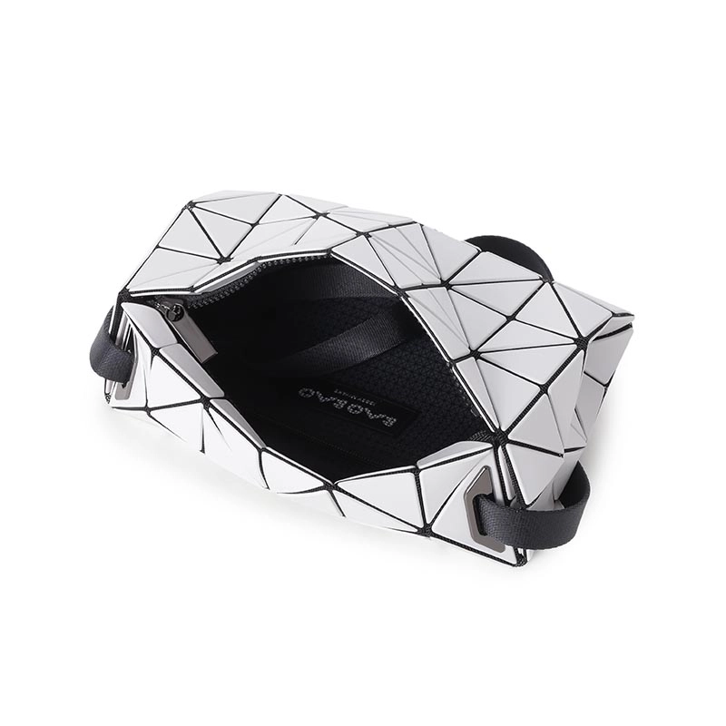 ISSEY MIYAKE Carton PVC