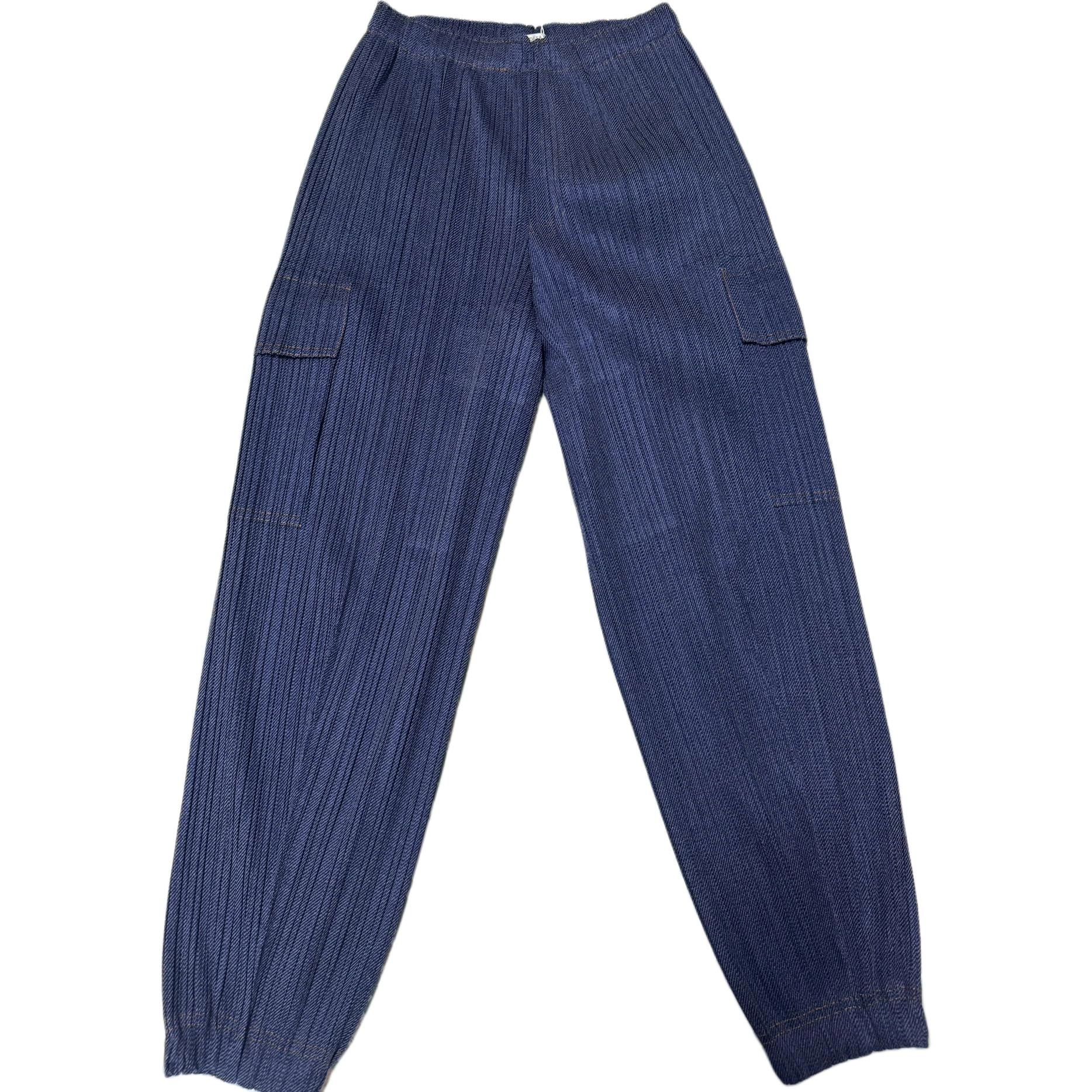 PLEATS PLEASE ISSEY MIYAKE