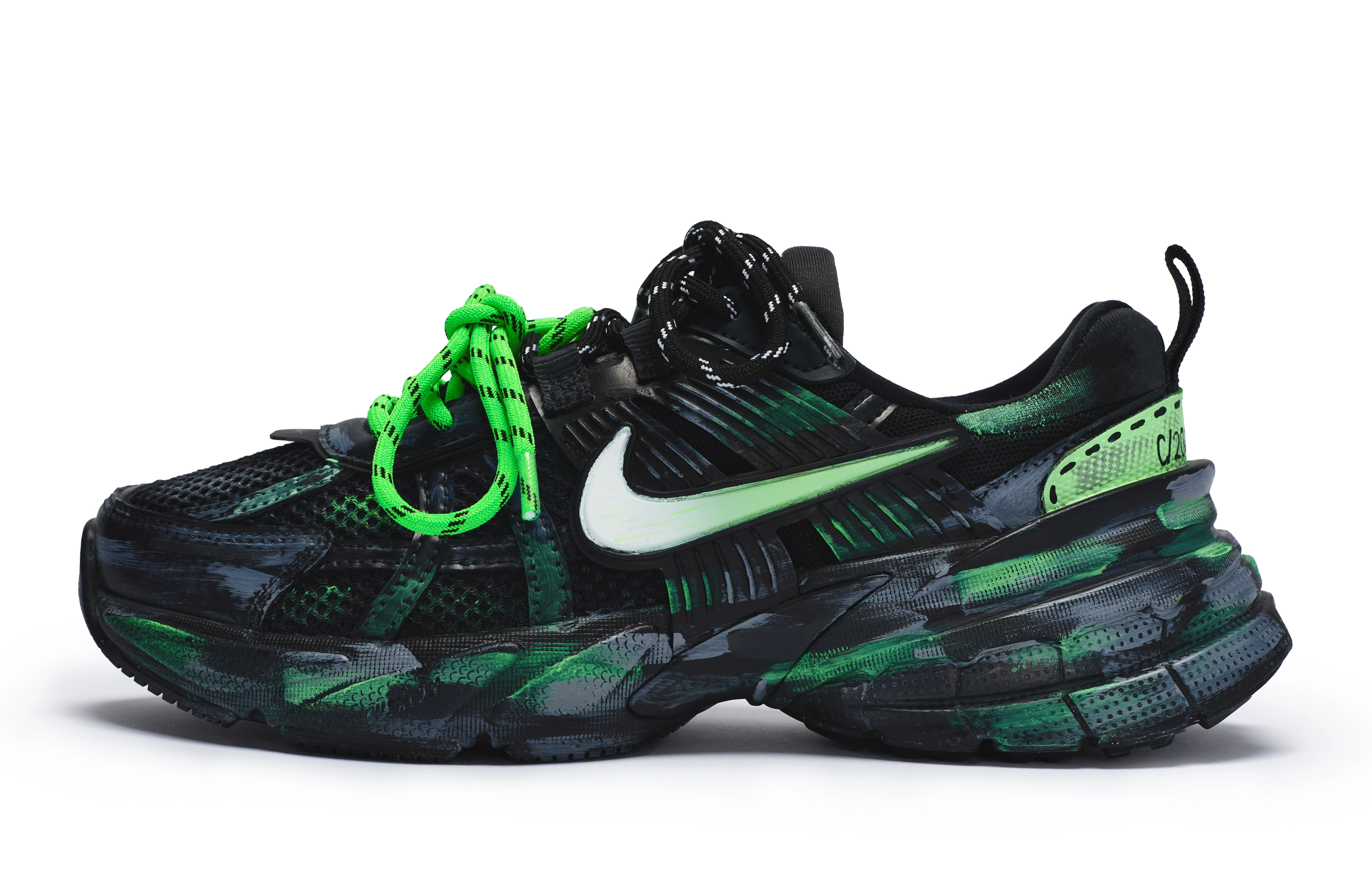 Nike V2K Run 811
