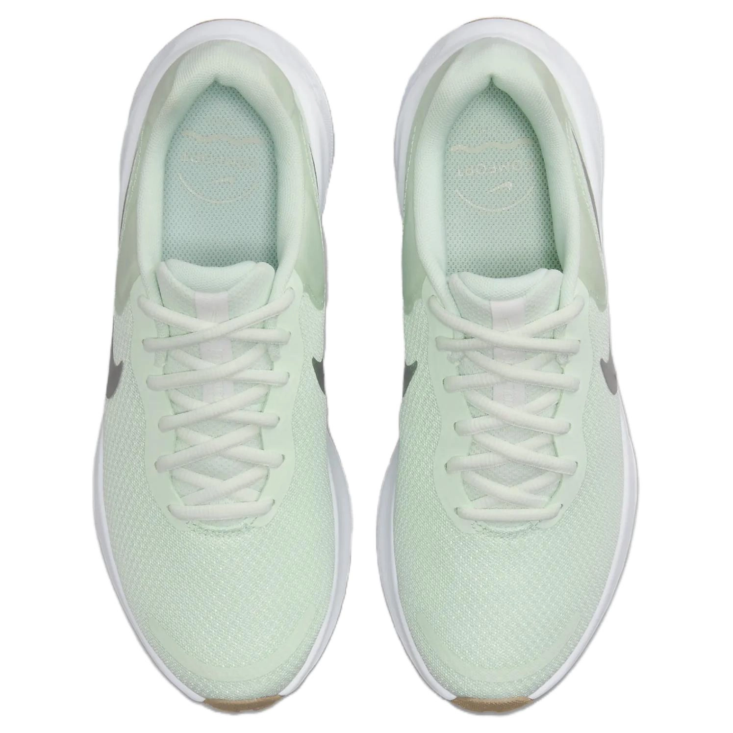 Nike REVOLUTION 7