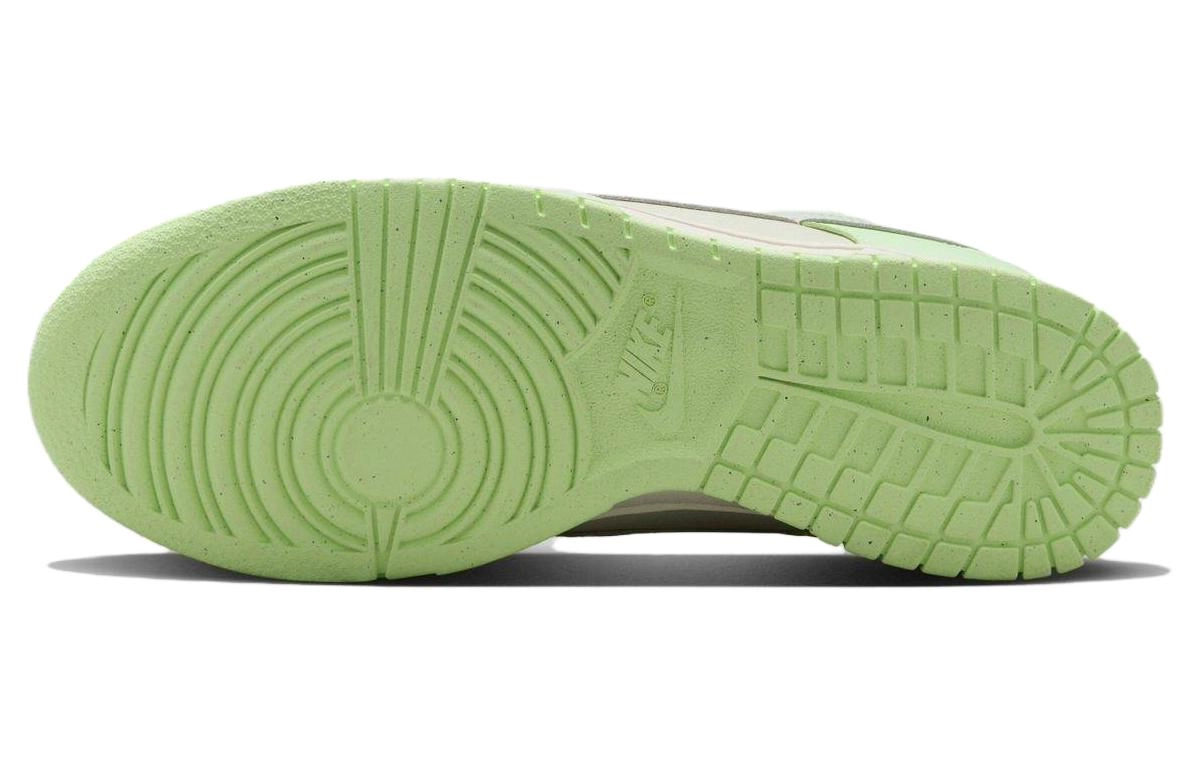 Nike Dunk Se Next Nature