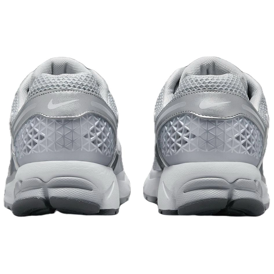 Nike Air Zoom Vomero 5