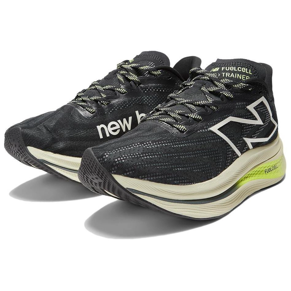 New Balance FuelCell SuperComp Trainer v2