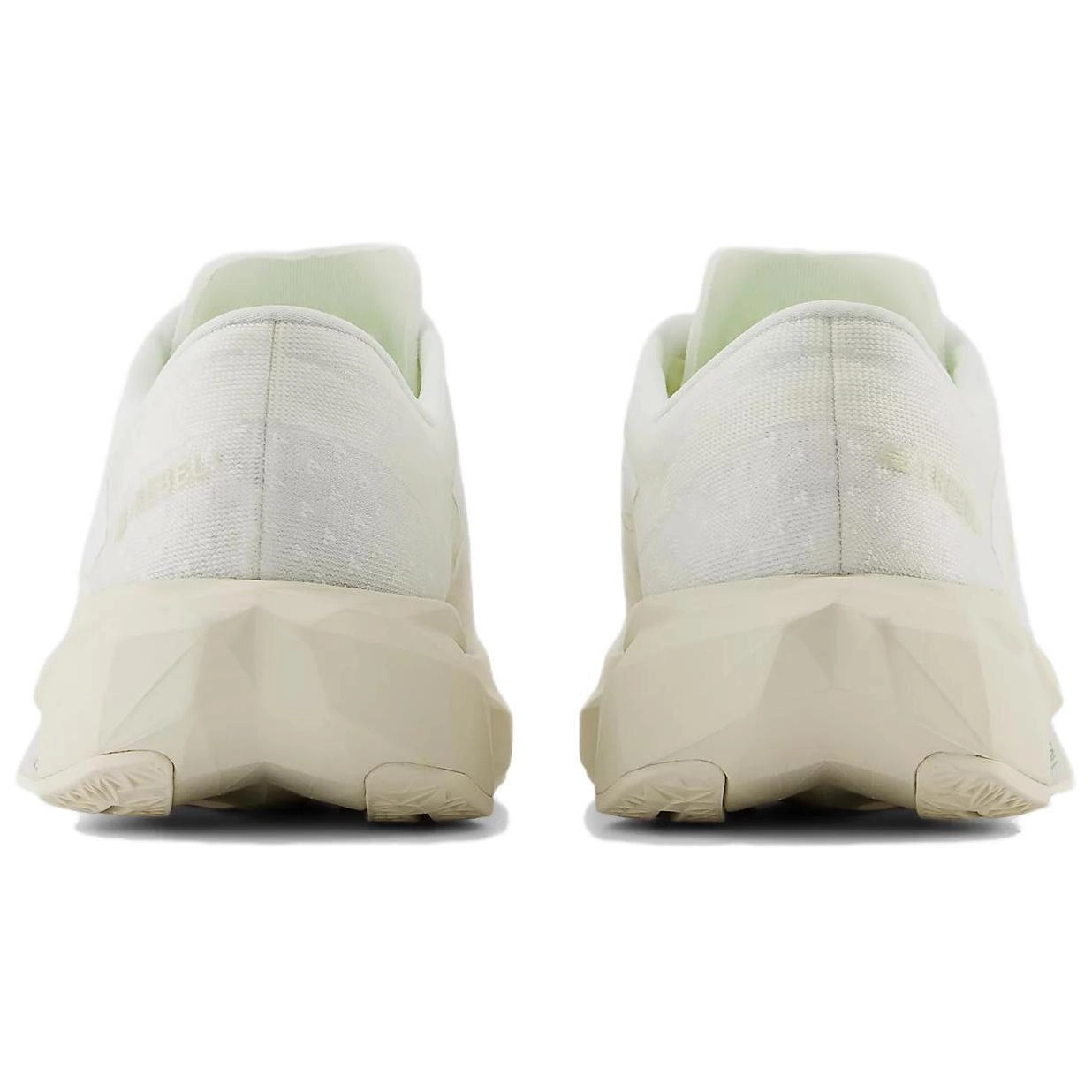 New Balance FuelCell Rebel V4