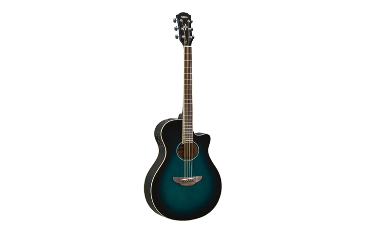 YAMAHA C40