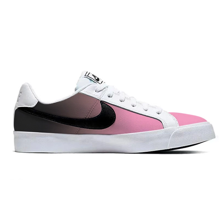 Nike Court Royale