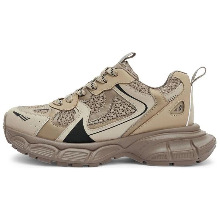 TOOMANYSHOES