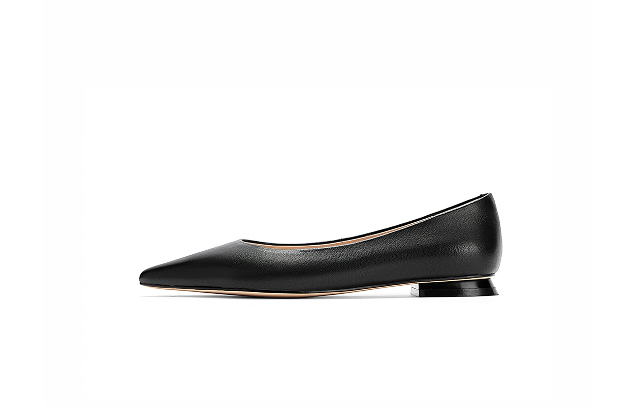 NINE WEST