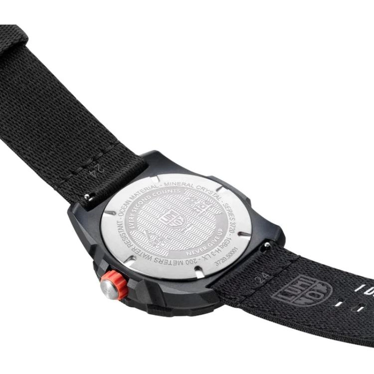 LUMINOX 200 42mm