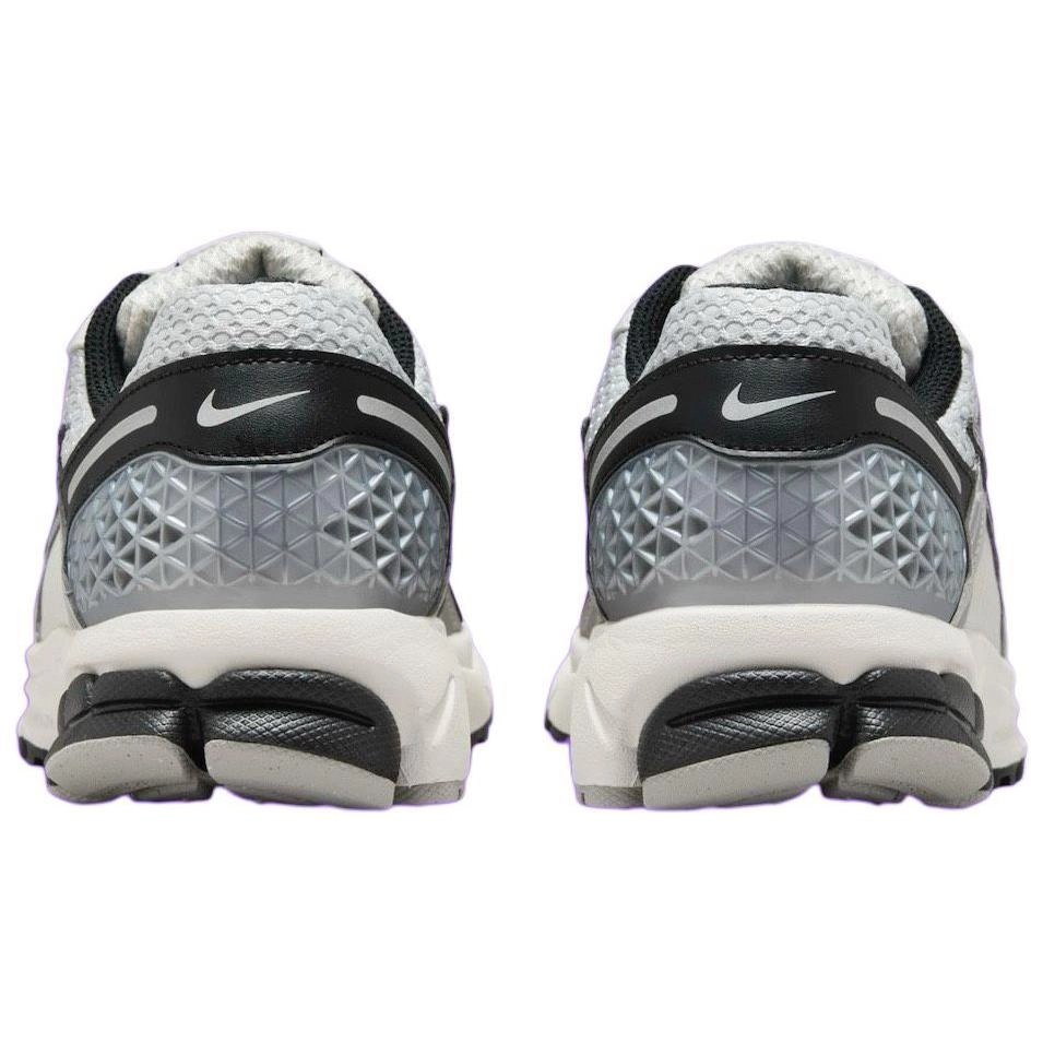 Nike Air Zoom Vomero 5