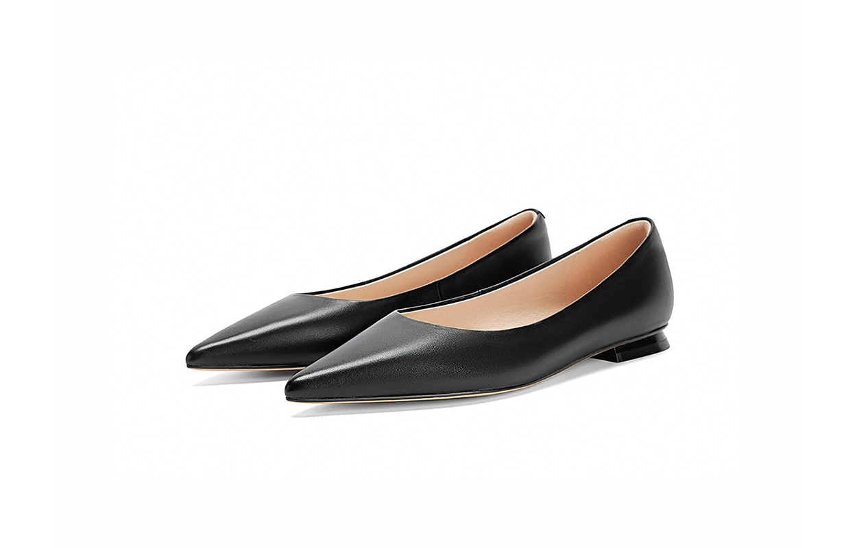 NINE WEST