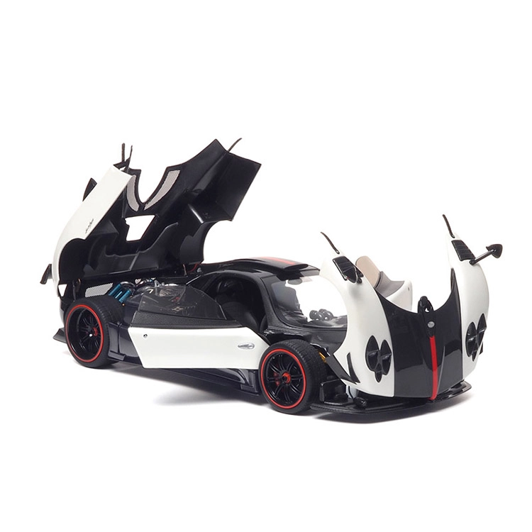 Almost Real Zonda Cinque 2009 118