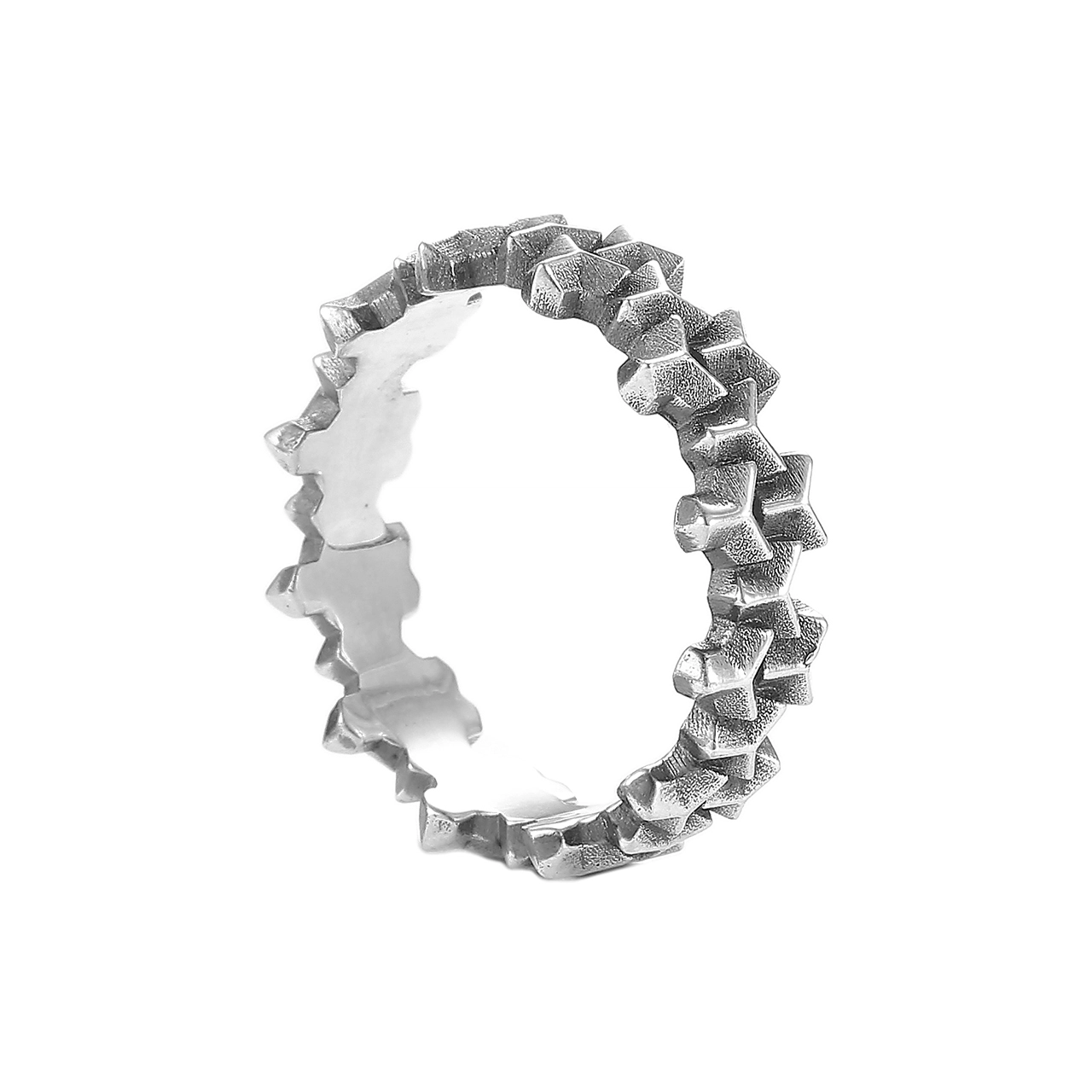 925