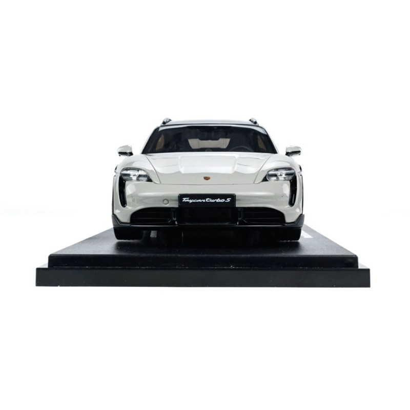 GT SPIRIT 118 Porsche Taycan Turbo S 2022