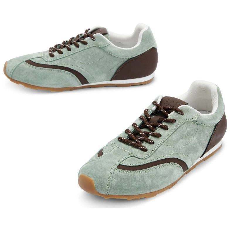 TOOMANYSHOES