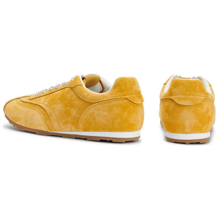 TOOMANYSHOES