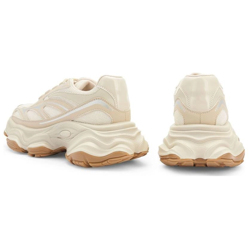 TOOMANYSHOES