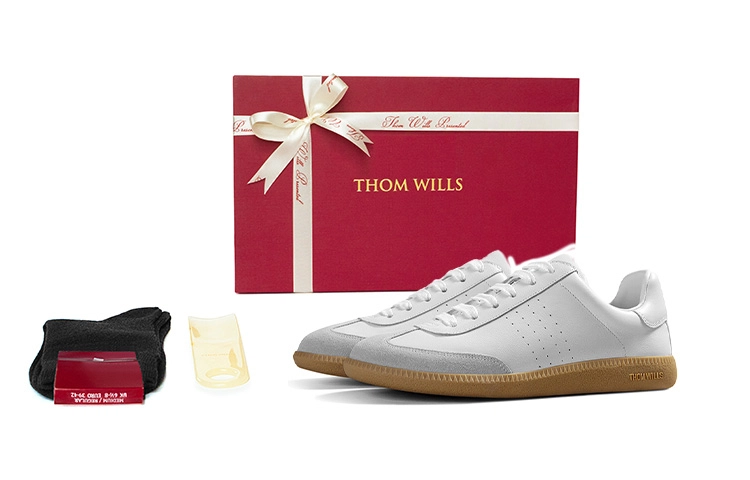 THOM WILLS