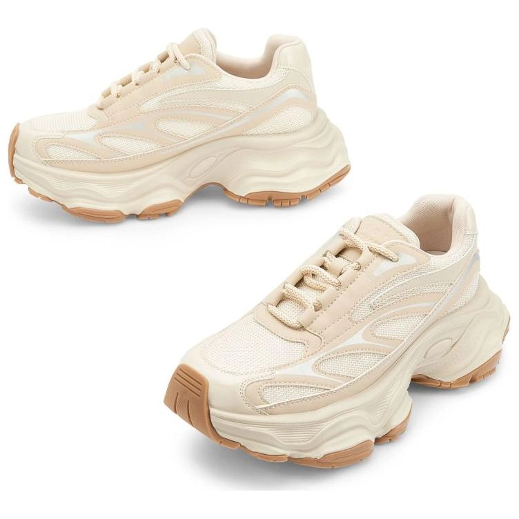 TOOMANYSHOES