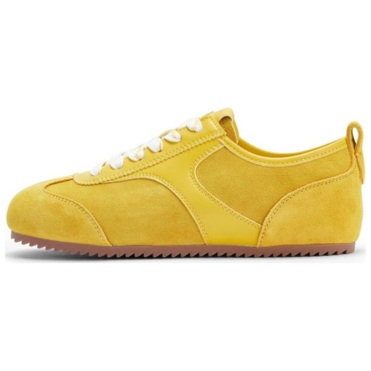 TOOMANYSHOES