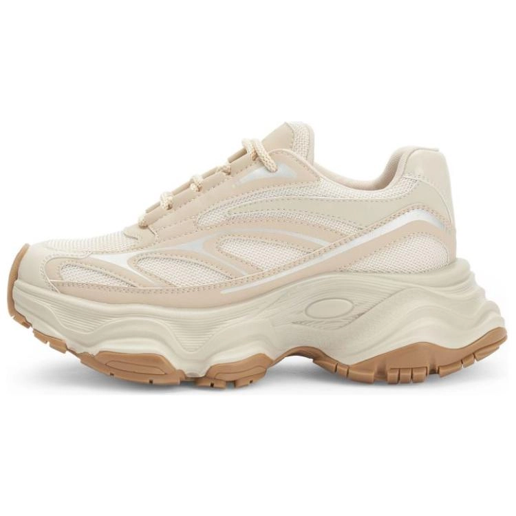 TOOMANYSHOES