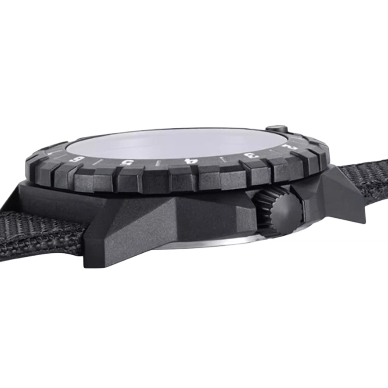 LUMINOX35 200 44mm
