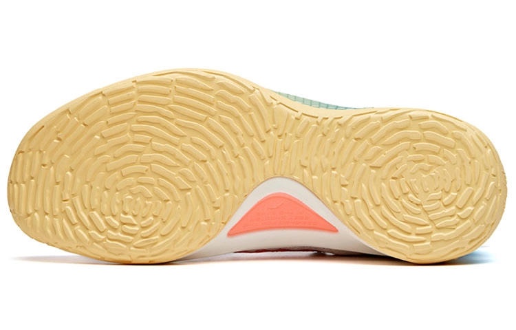 Anta KT5 Low